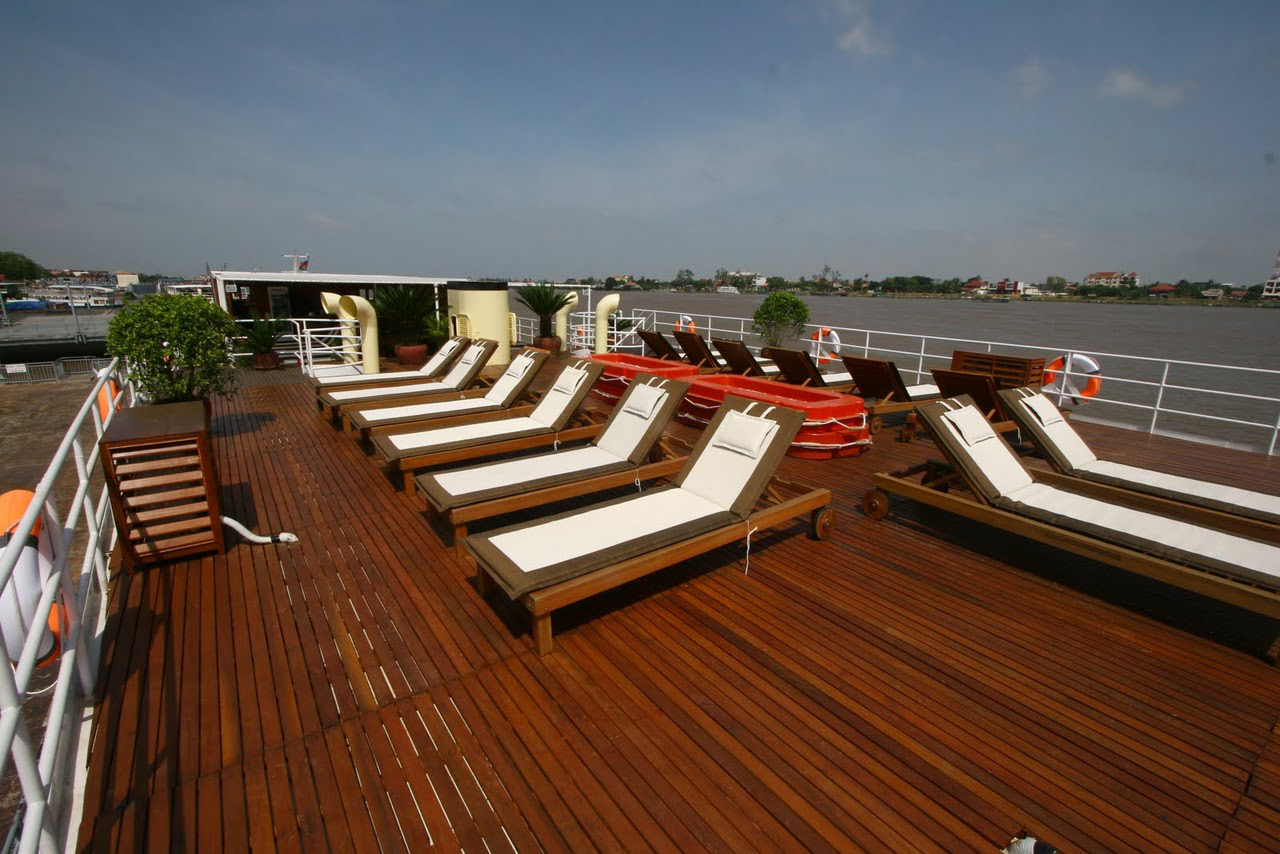 CroisiEurope RV Indochine Sun Deck.jpg